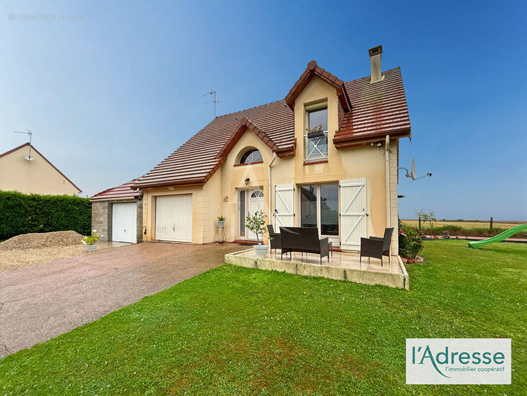 Maison à FLEURY-SUR-ANDELLE