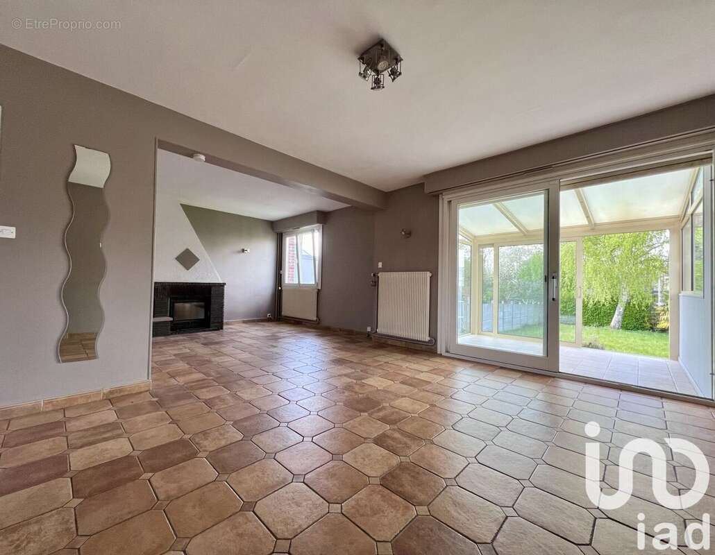 Photo 2 - Maison à WATTIGNIES