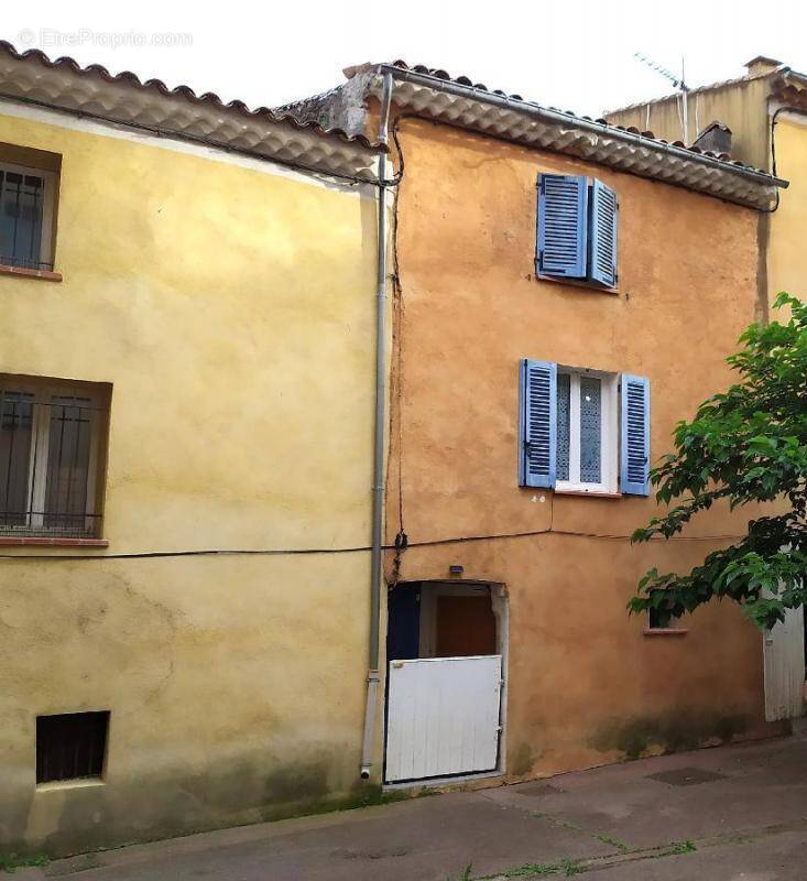Maison à LE MUY