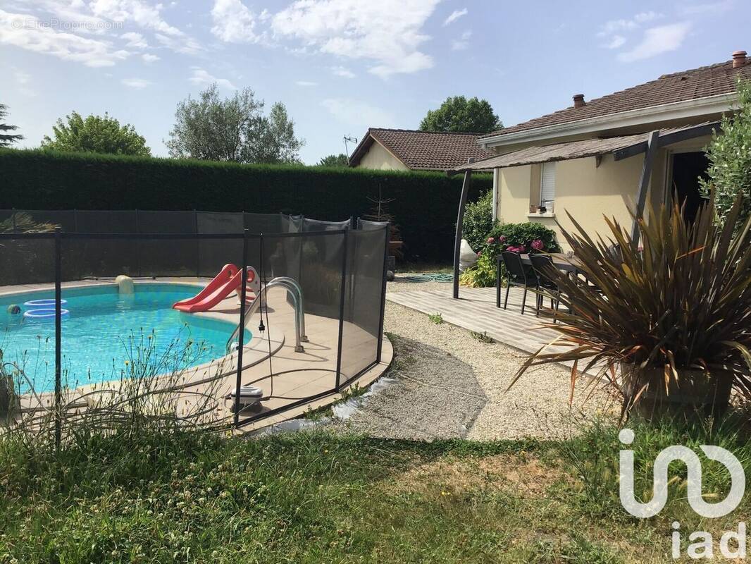 Photo 1 - Maison à VAYRES