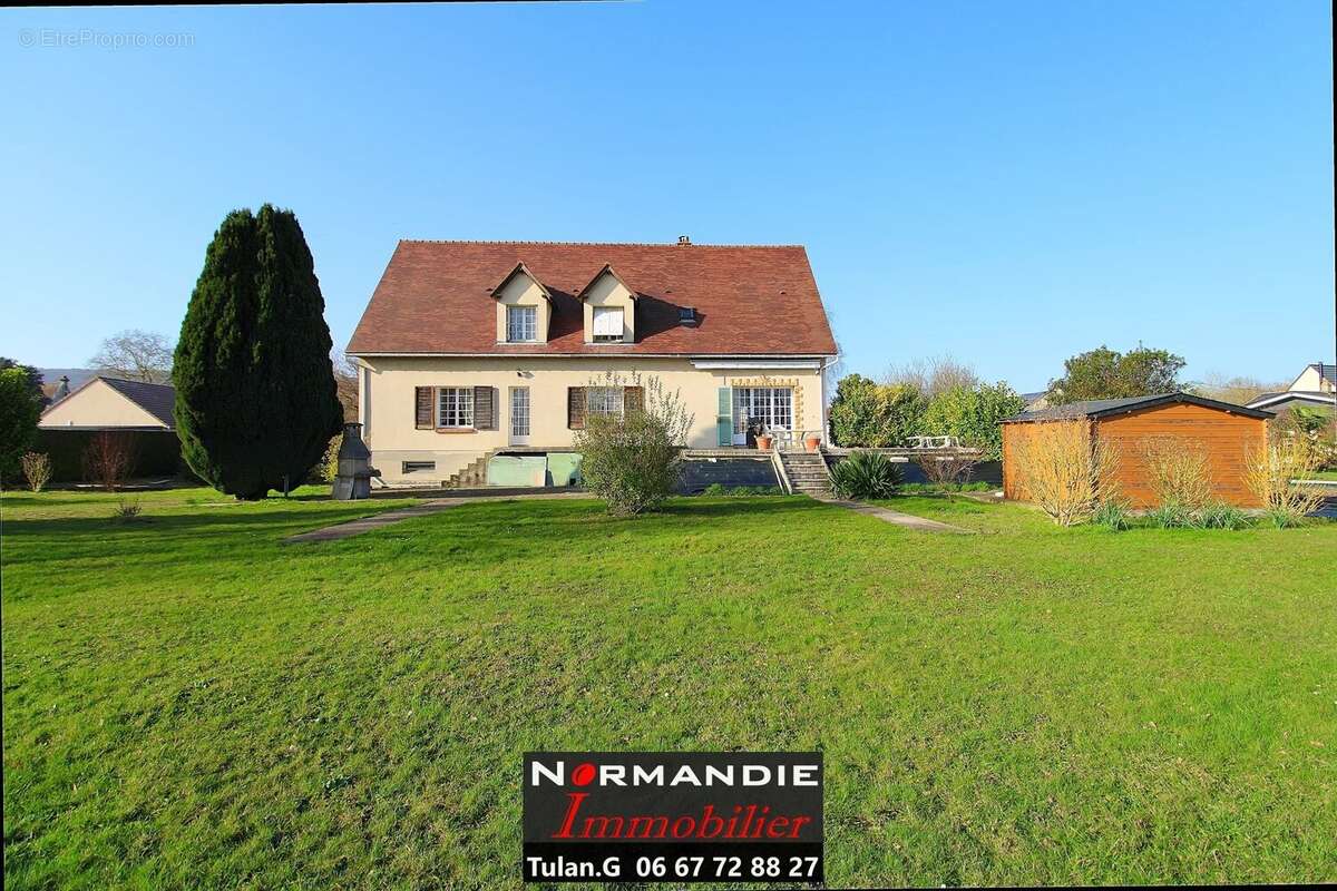 Maison à TOURVILLE-LA-RIVIERE