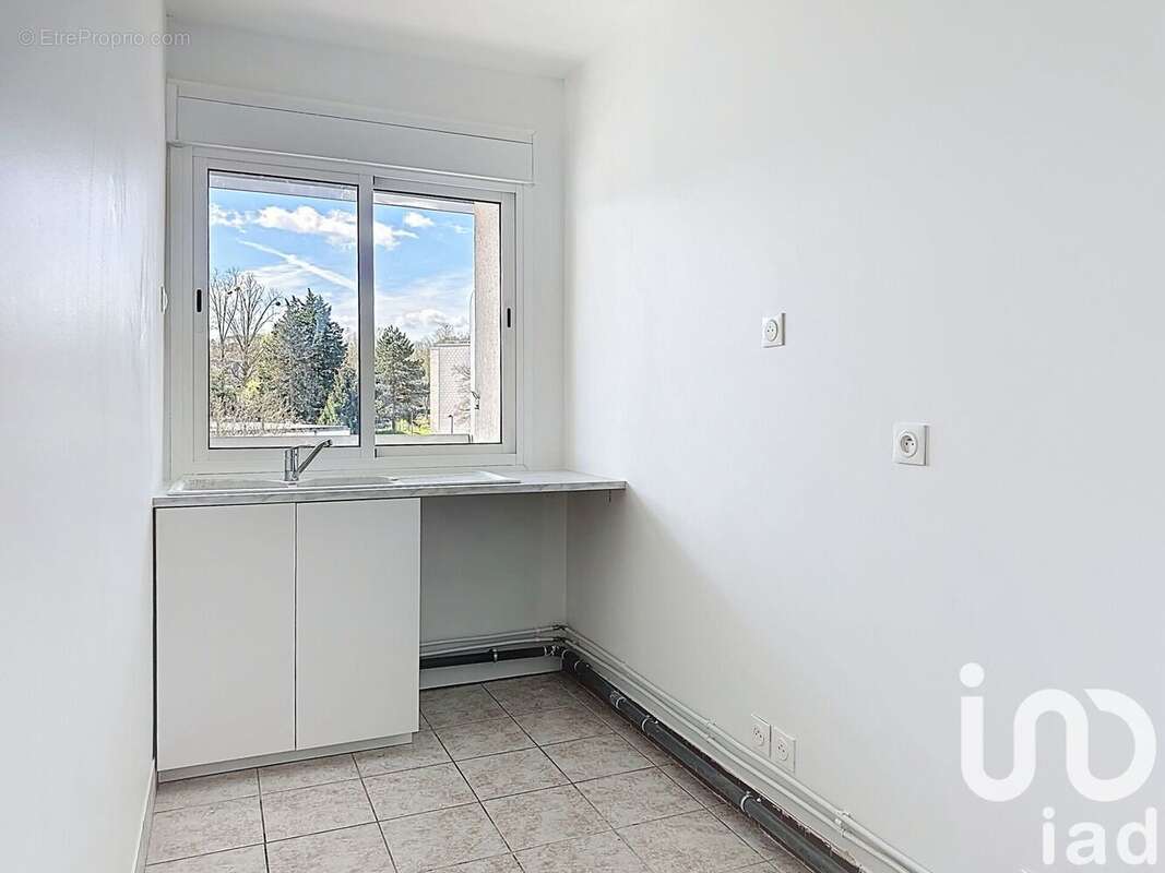 Photo 4 - Appartement à LA CELLE-SAINT-CLOUD