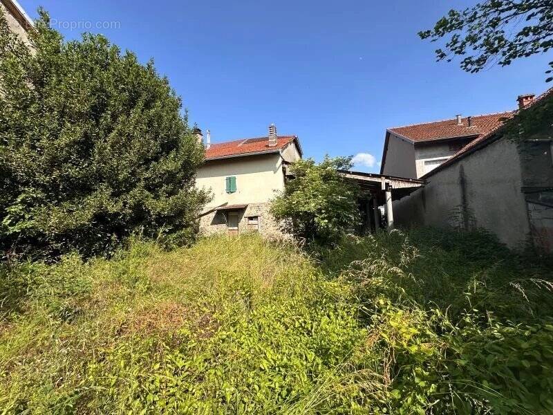 Maison à SAINT-JULIEN-EN-GENEVOIS