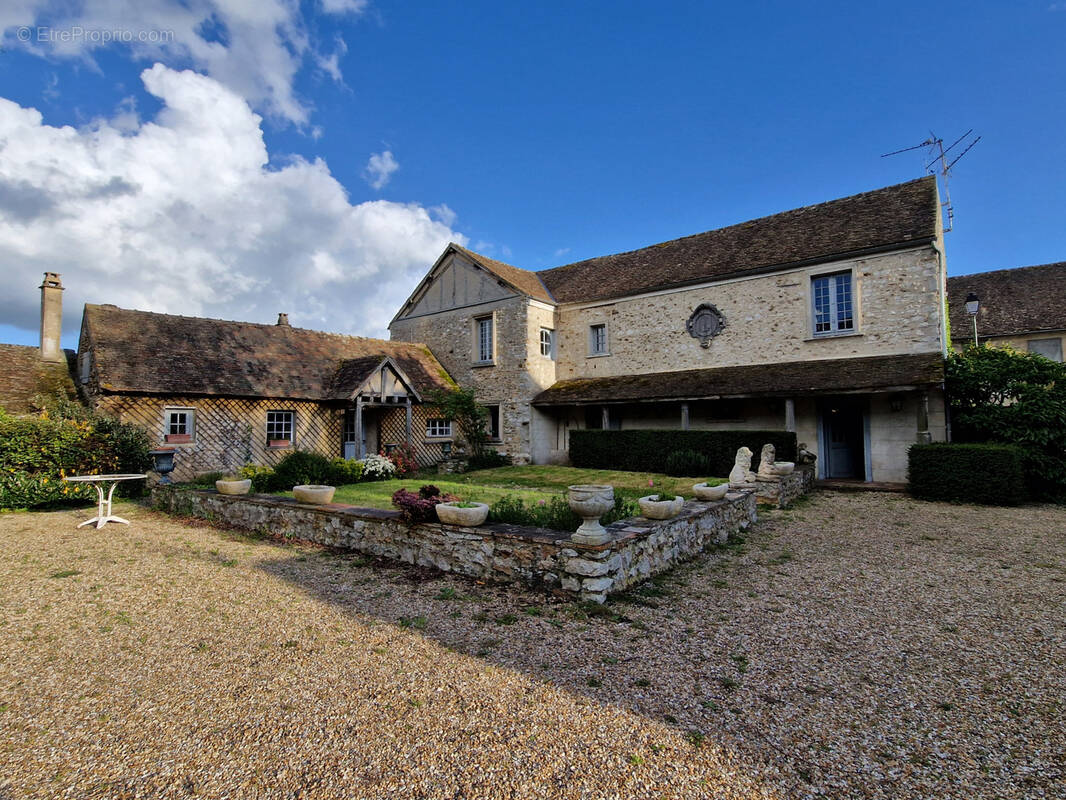 Maison à LONGNES
