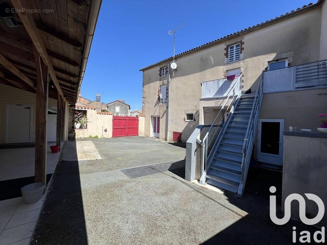 Photo 1 - Maison à MENOMBLET