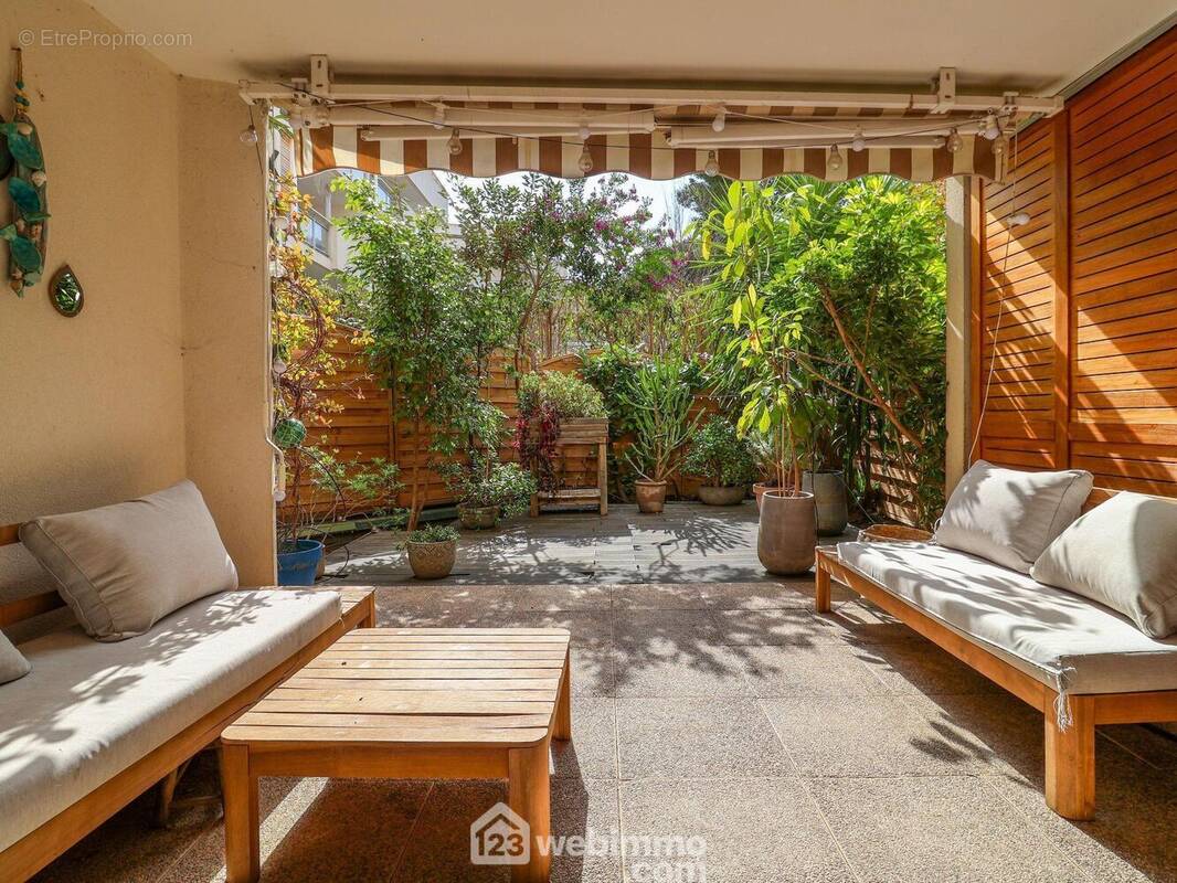 Appartement à MARSEILLE-9E