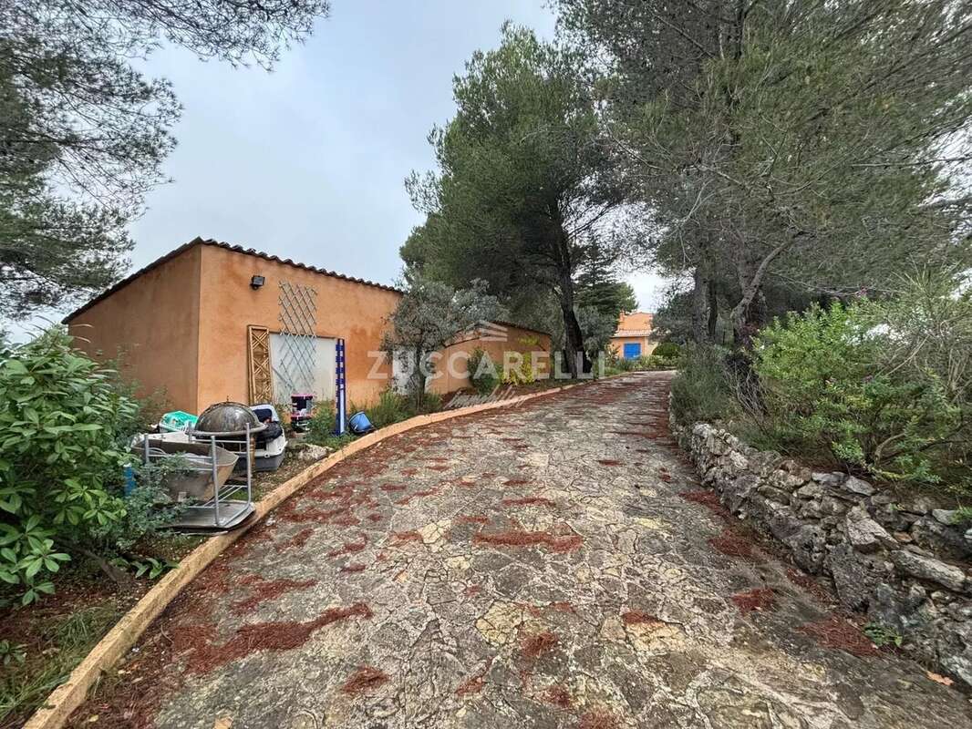 Maison à COLOMARS