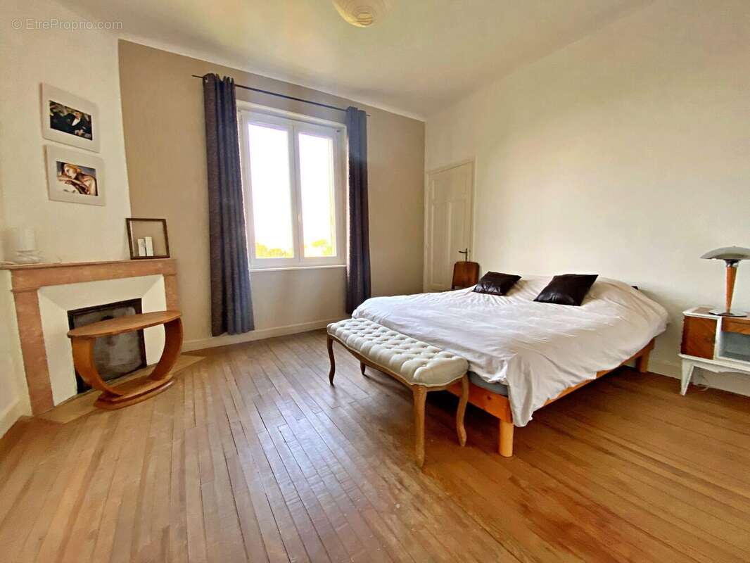 Chambre - Maison à MONTELIMAR