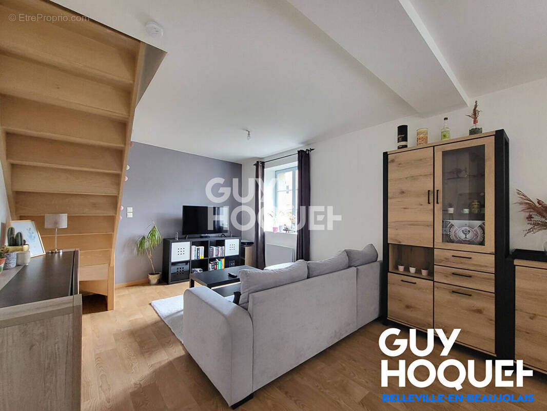 Appartement à BEAUJEU
