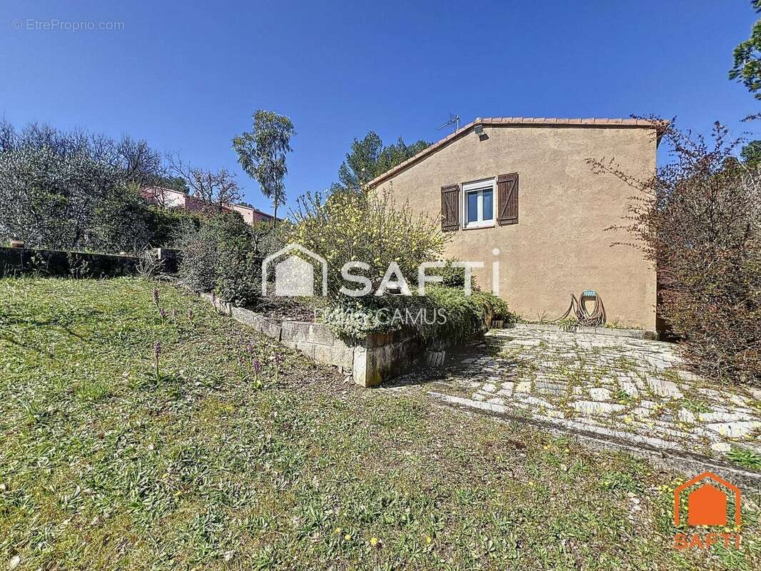 Photo 2 - Maison à ROCBARON