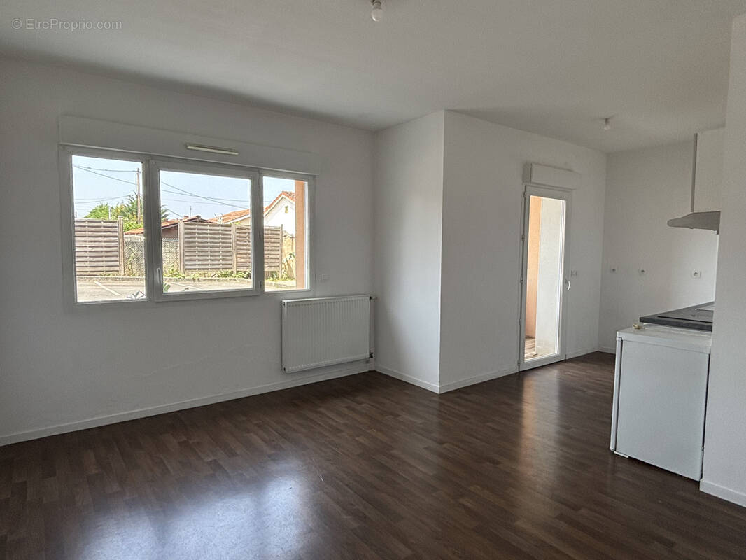 Appartement à VILLENAVE-D&#039;ORNON