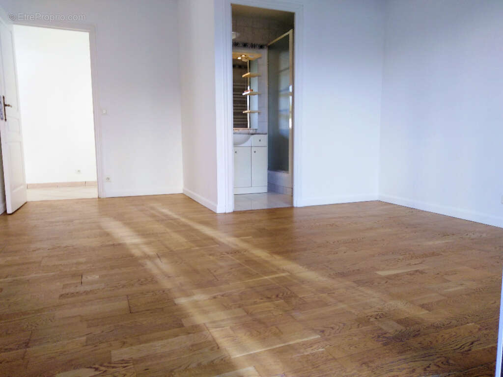 Appartement à SAINT-GRATIEN