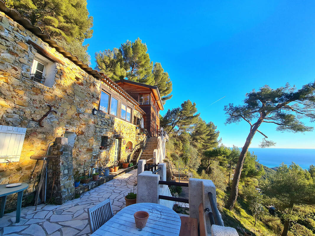 Maison à MENTON