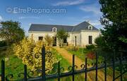 Maison à LONGUE-JUMELLES