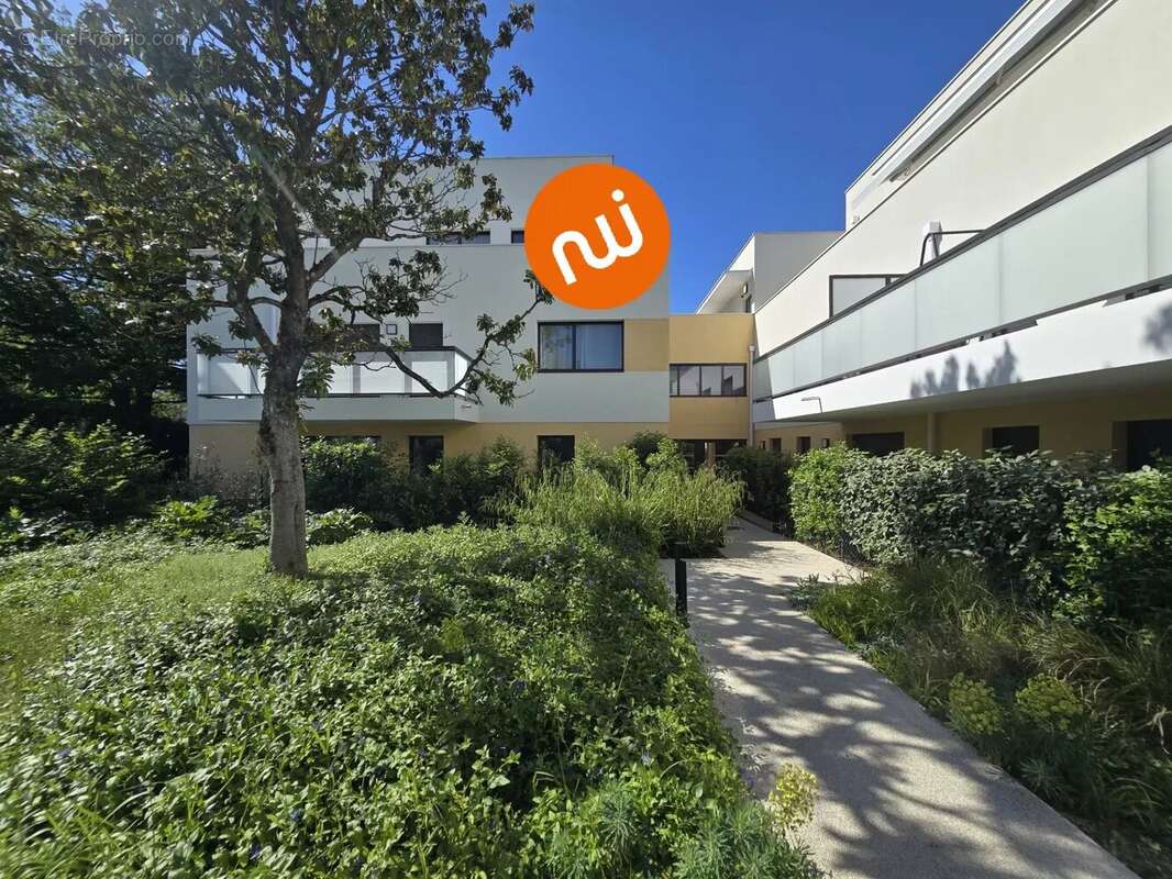 Appartement à CHARBONNIERES-LES-BAINS