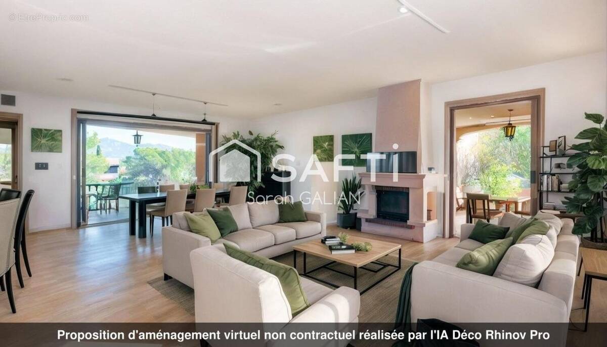 Photo 1 - Maison à ROQUEBRUNE-SUR-ARGENS