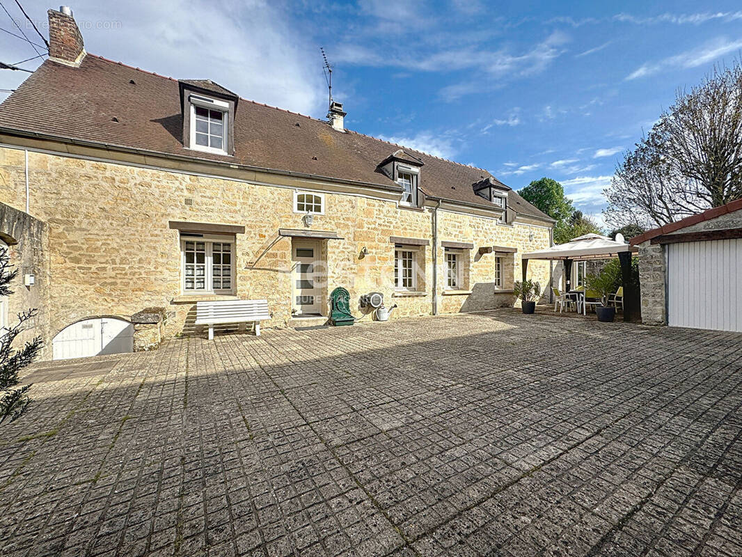 Maison à VILLERS-SOUS-SAINT-LEU