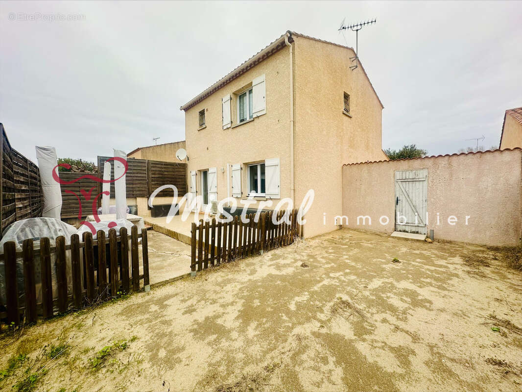 Maison à AIGUES-MORTES