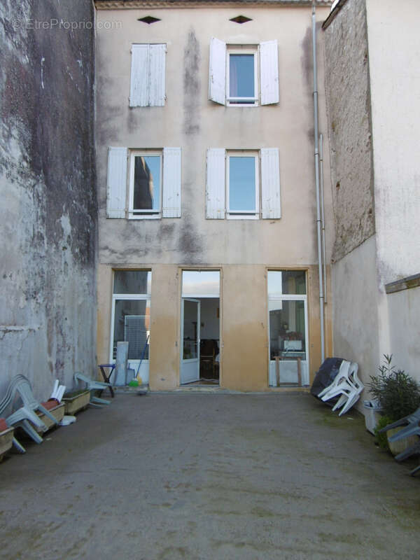 Maison à MONCLAR