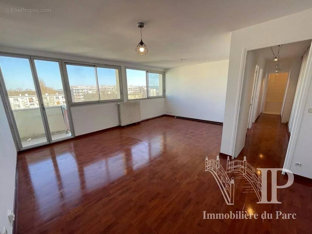 Appartement à LE PECQ