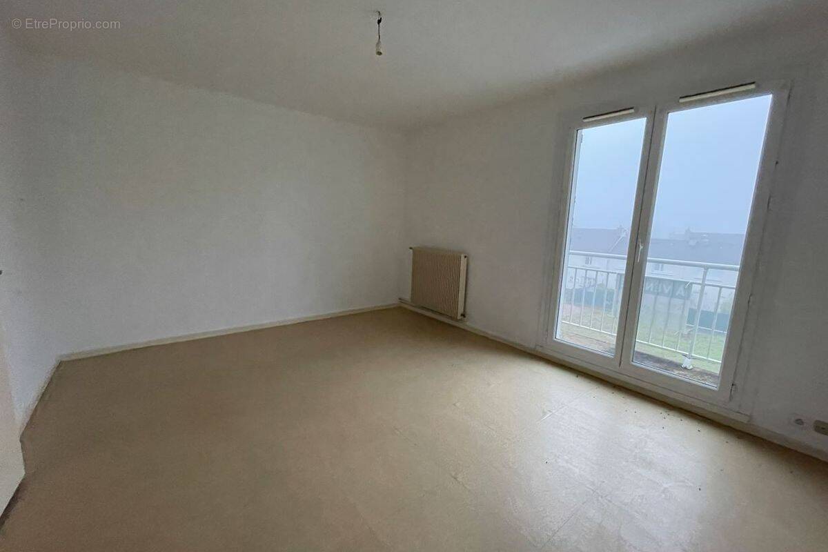 Appartement à SAINT-PATERNE-RACAN
