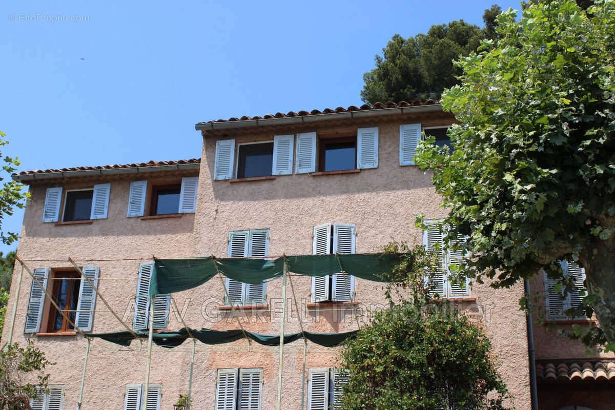 Appartement à LA VALETTE-DU-VAR