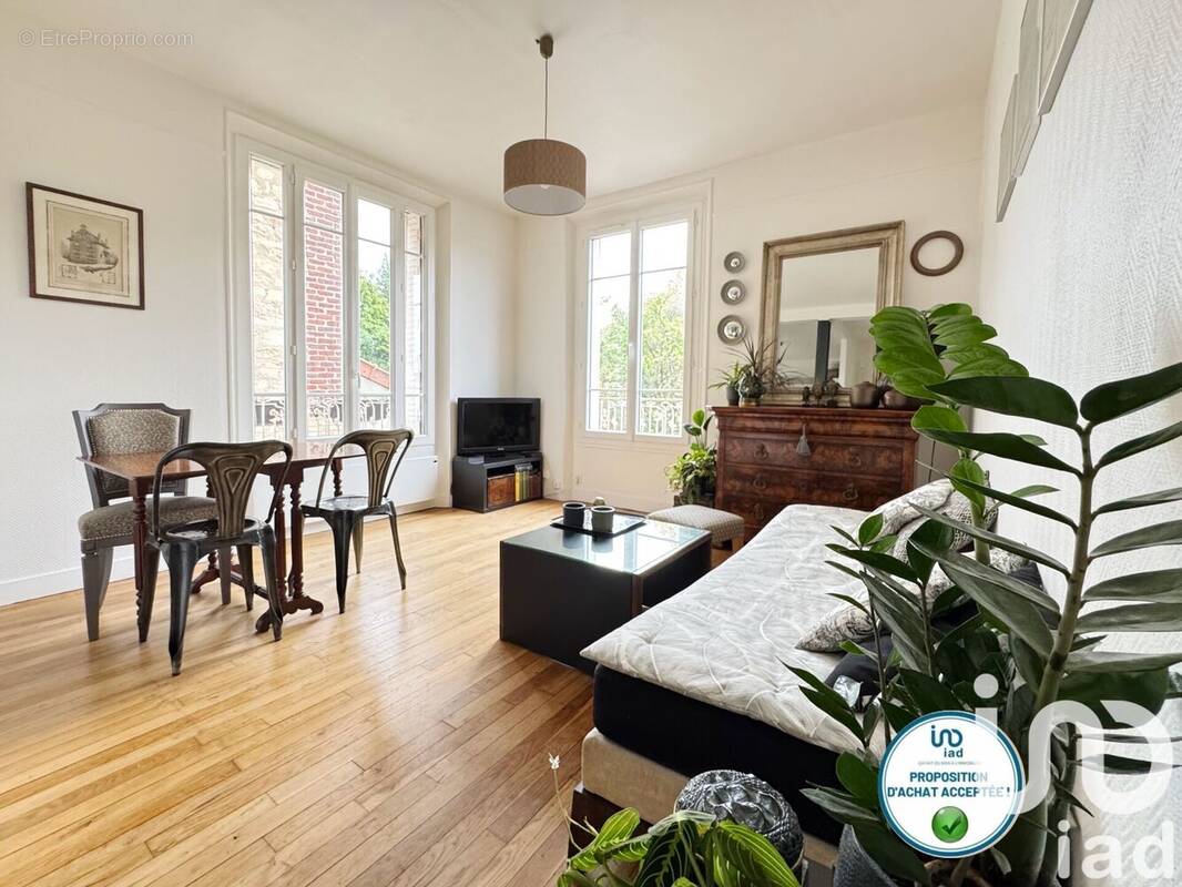 Photo 1 - Appartement à CLAMART