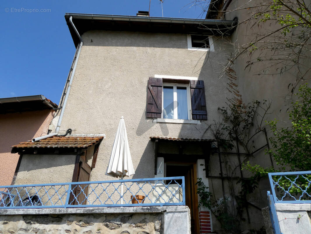 Maison à MONTROMANT