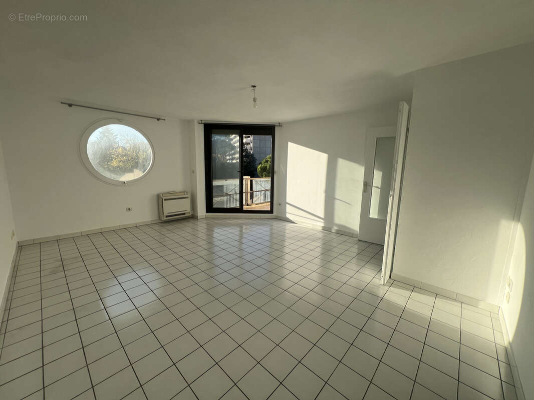 Appartement à NIMES