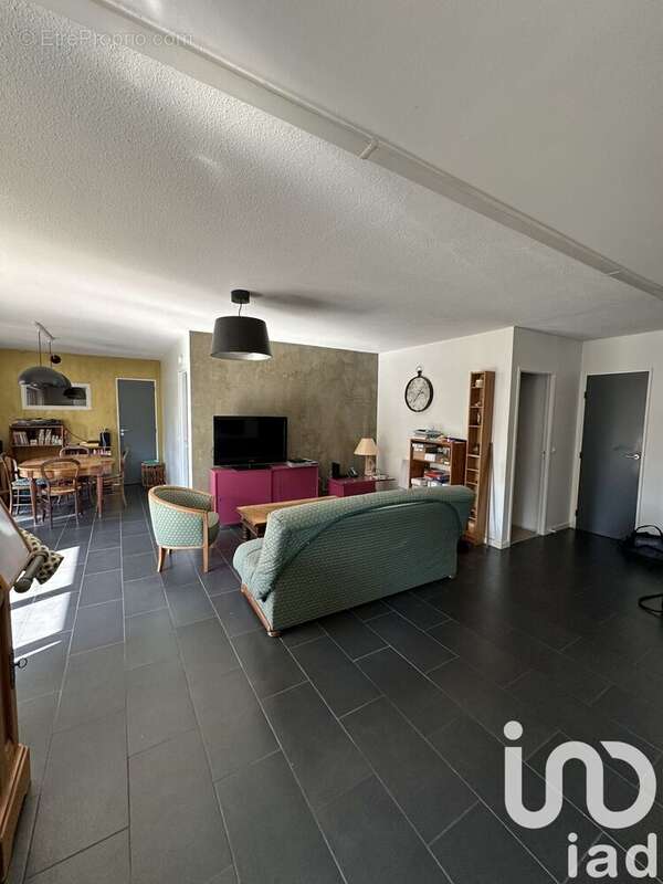Photo 2 - Appartement à ELANCOURT