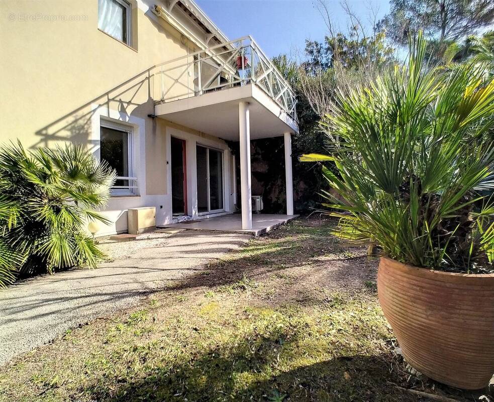 Appartement à SAINT-RAPHAEL