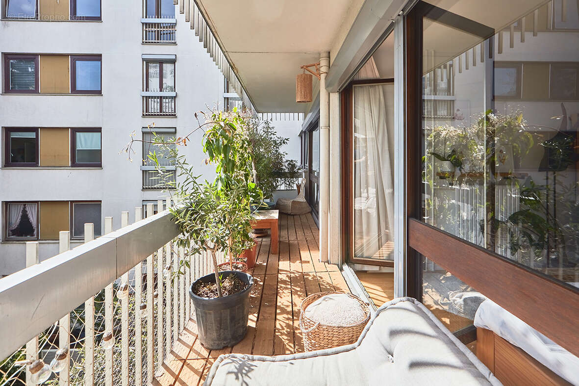Appartement à PARIS-19E