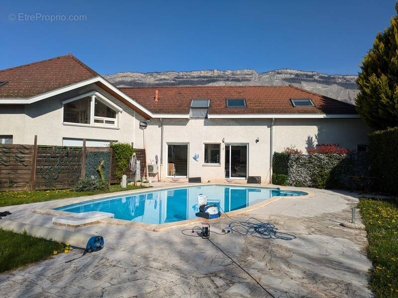Maison à MONTBONNOT-SAINT-MARTIN