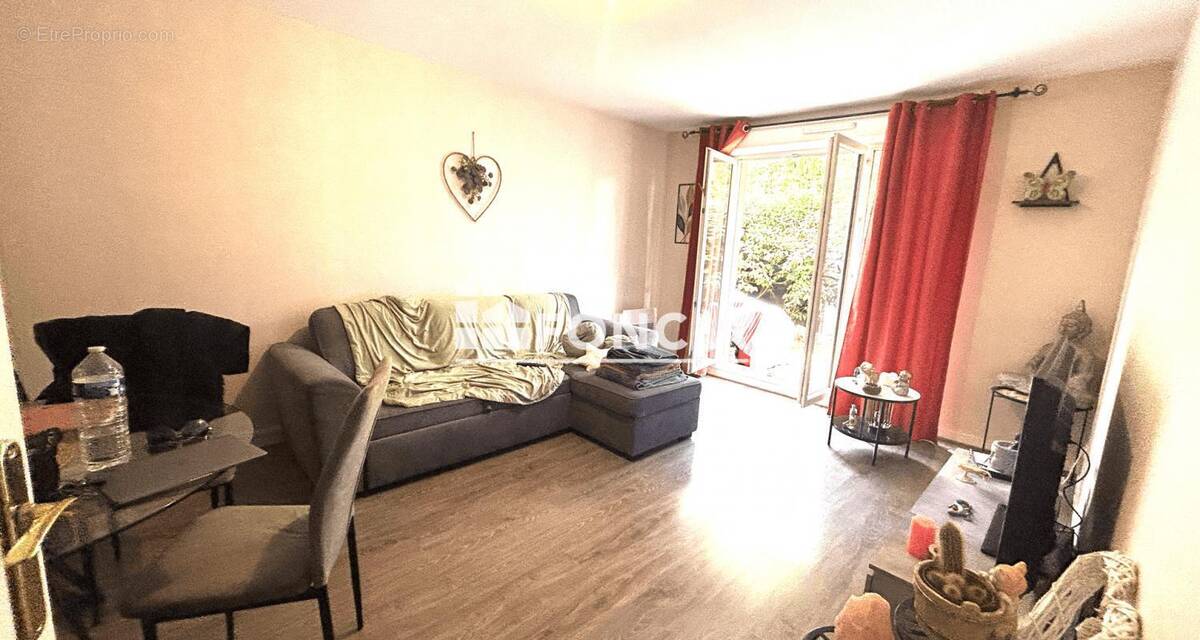 Appartement à LE PLESSIS-TREVISE