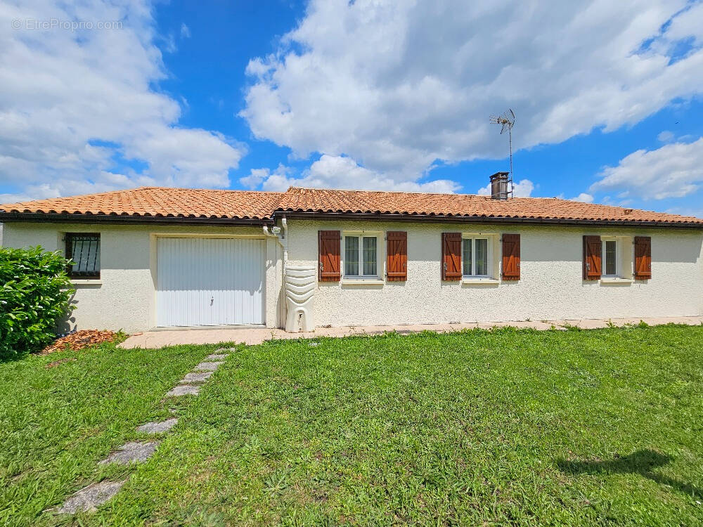 Maison à LA COURONNE