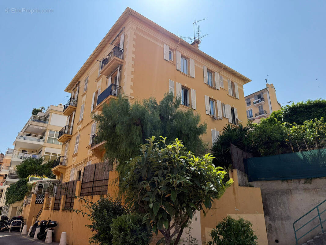 Appartement à BEAUSOLEIL