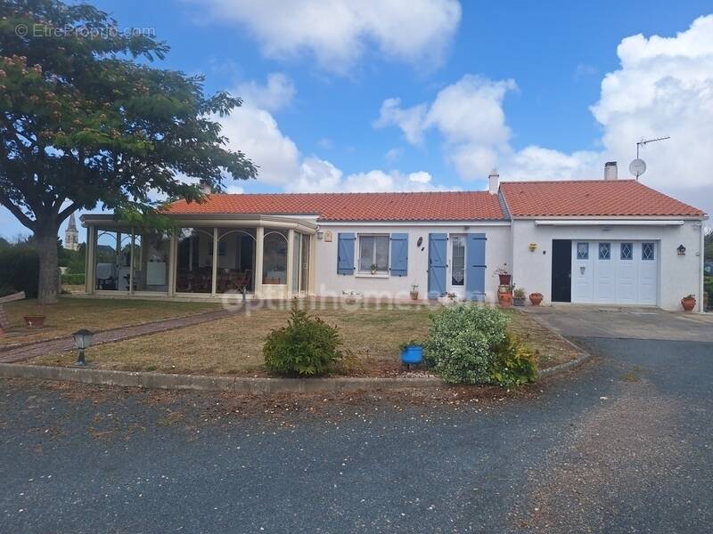 Maison à SAINT-MICHEL-EN-L&#039;HERM
