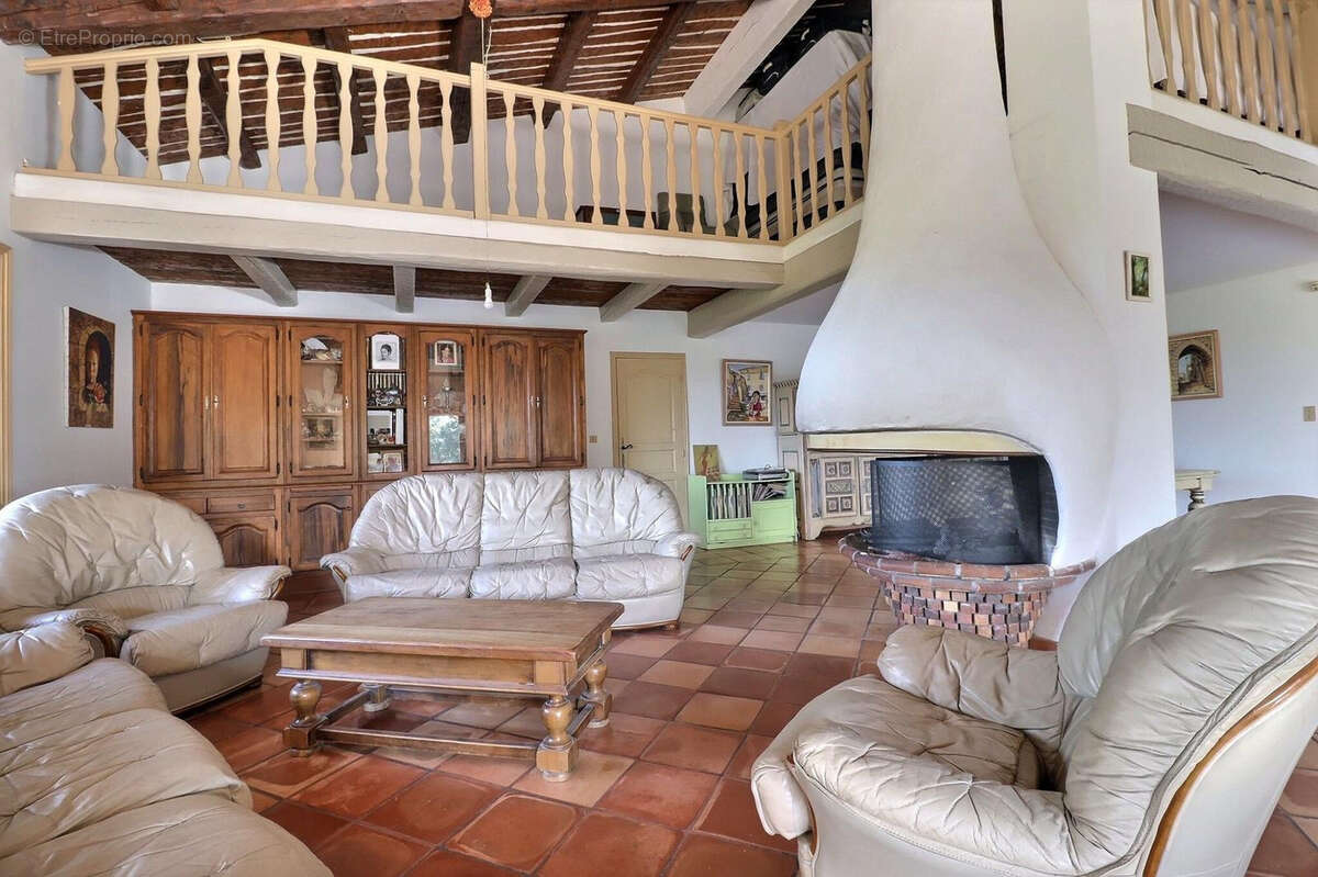 Maison à BRIGNOLES
