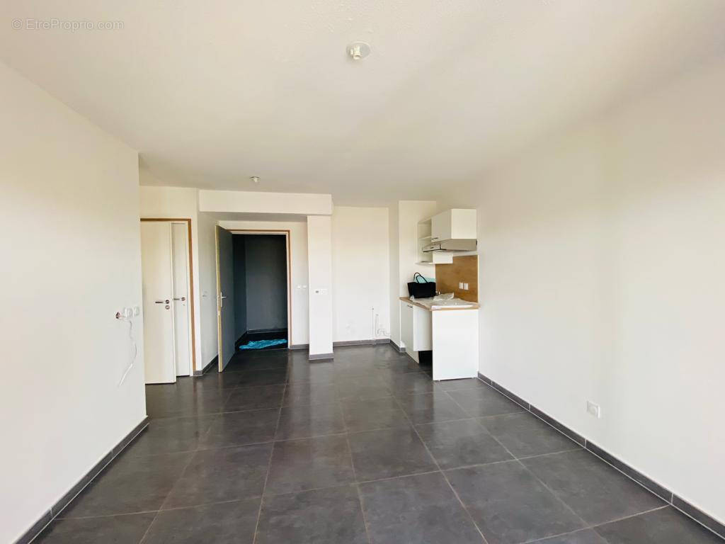 Appartement à COGOLIN