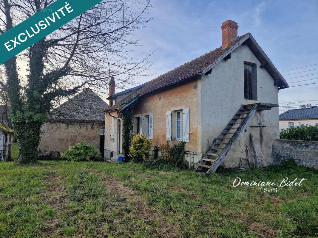 Photo 1 - Maison à BELLENAVES