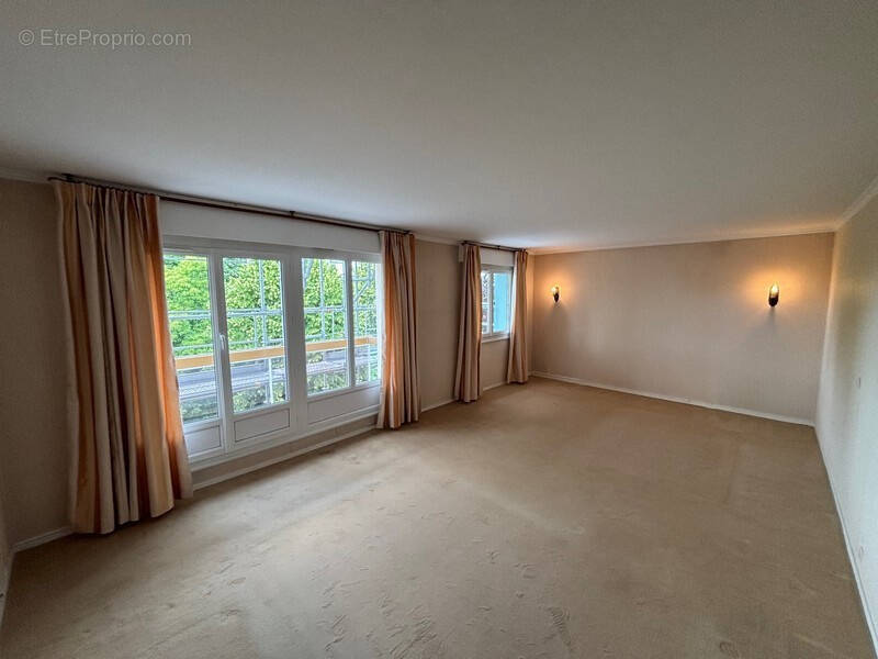 Appartement à CANTELEU