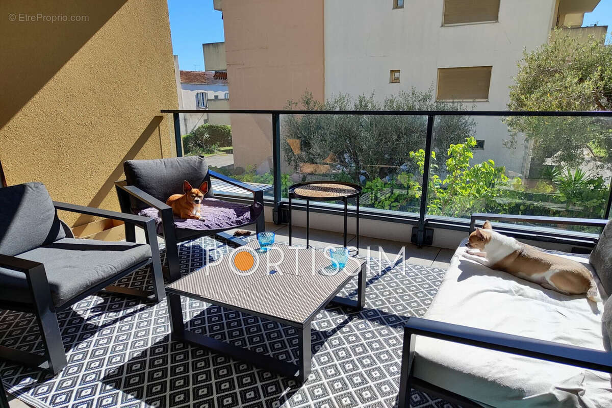 Appartement à VALLAURIS