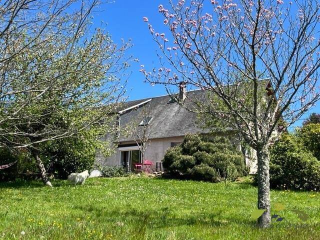 Maison à TREIGNAC