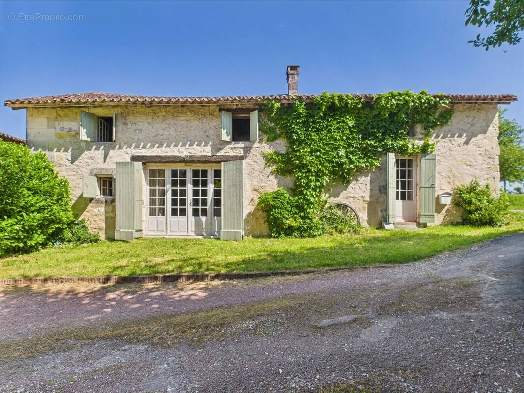 Maison à VERTEILLAC