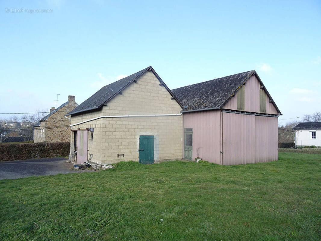 Terrain à PARIGNY