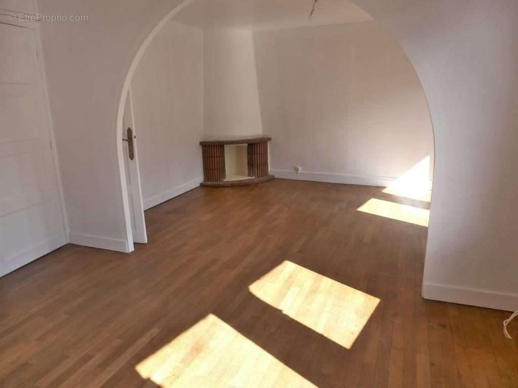 Appartement à CORMEILLES
