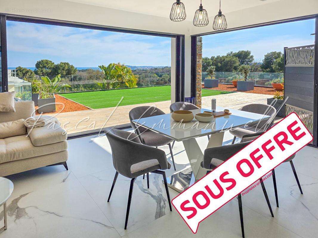 Appartement à VILLENEUVE-LOUBET