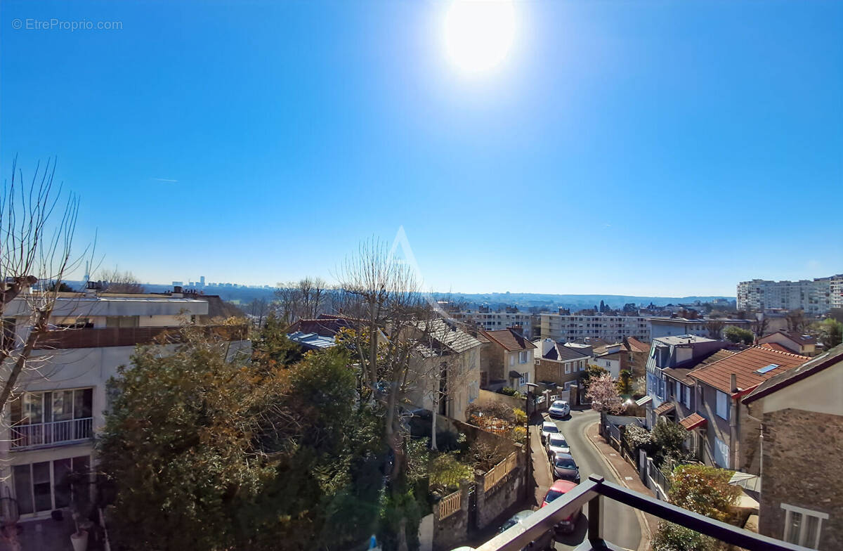 Maison à SURESNES