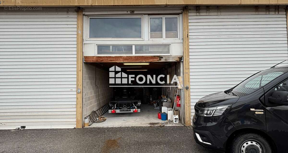 Parking à HYERES