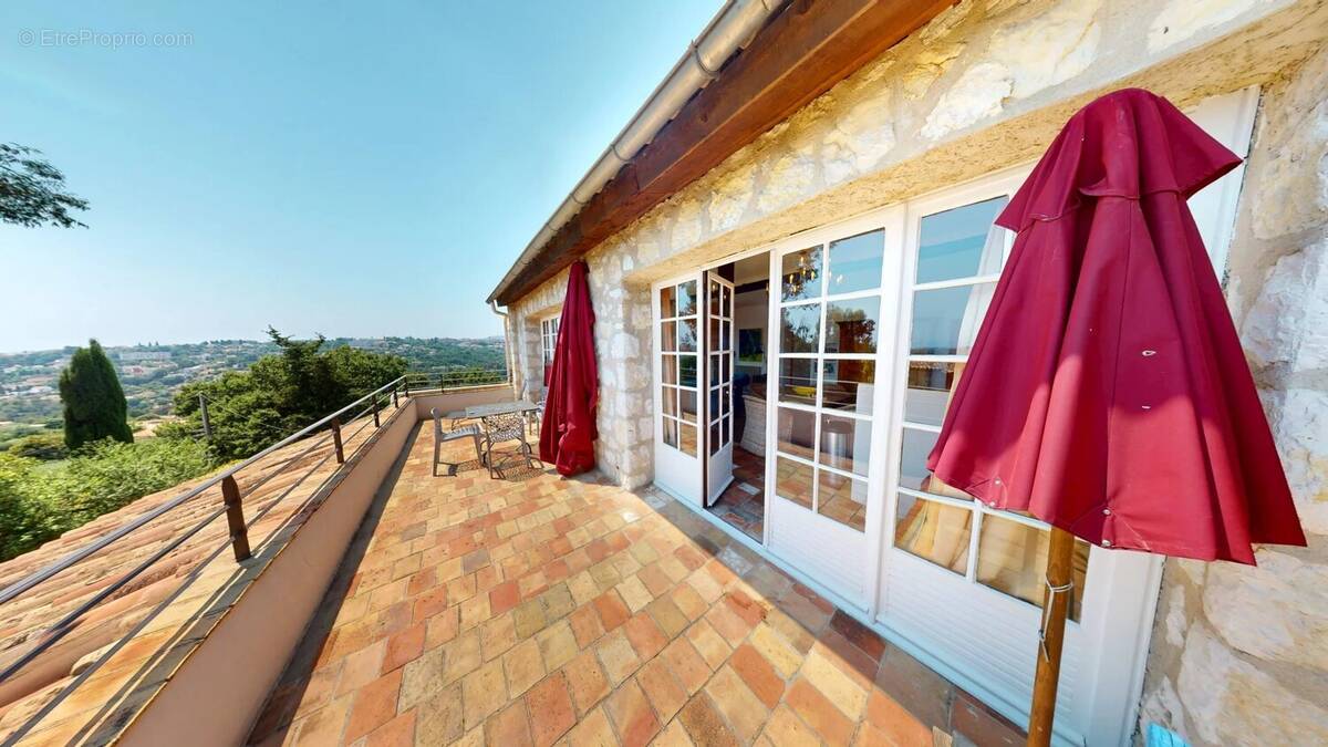 Appartement à VENCE